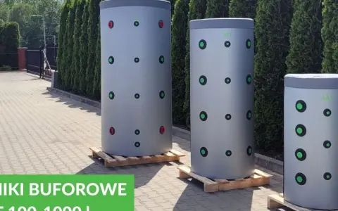 Trzy cylindryczne bufory ciepła DAS. Duży bufor ciepła 1000l na ile wystarczy? Zależy od potrzeb domu.